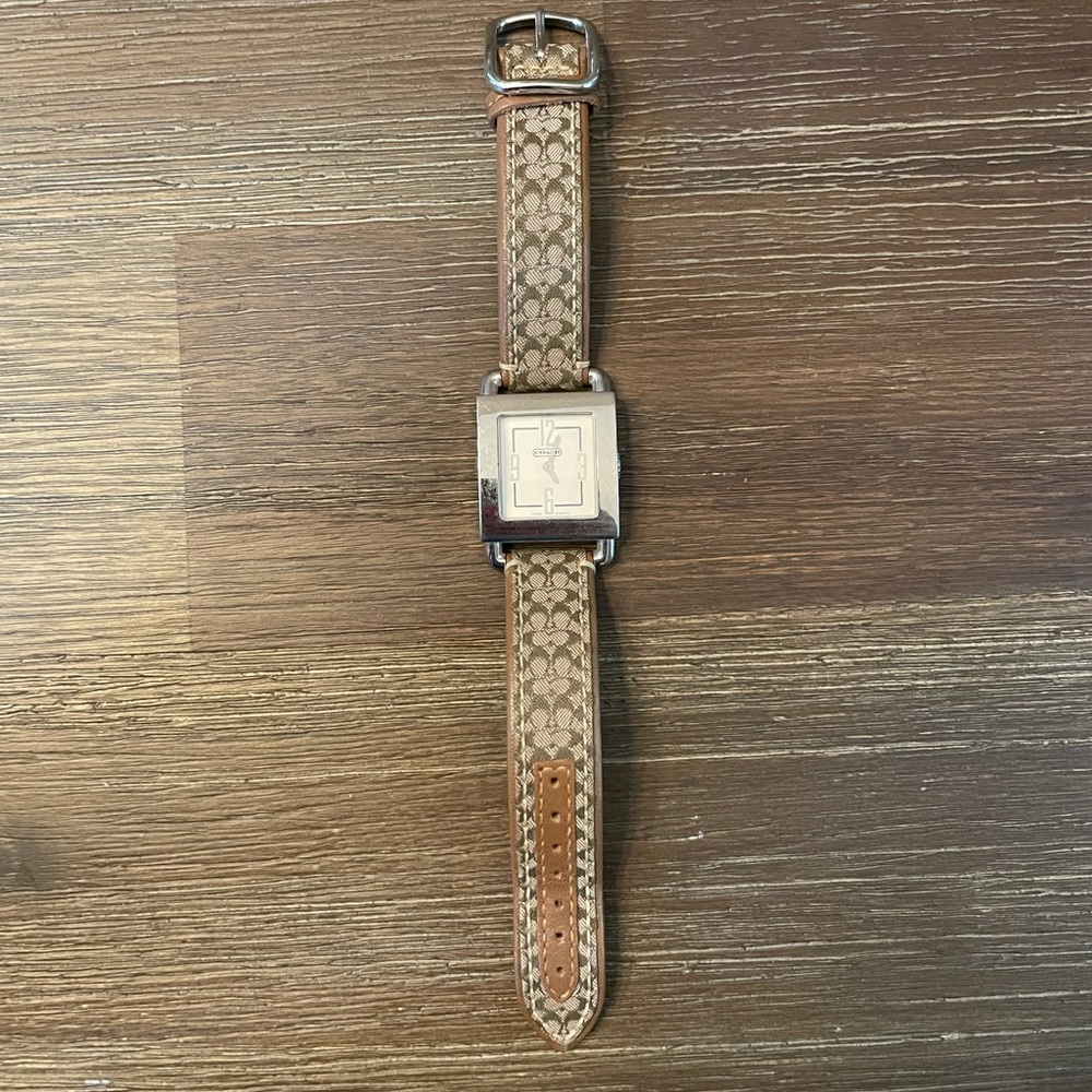 Coach watch. New battery needed.